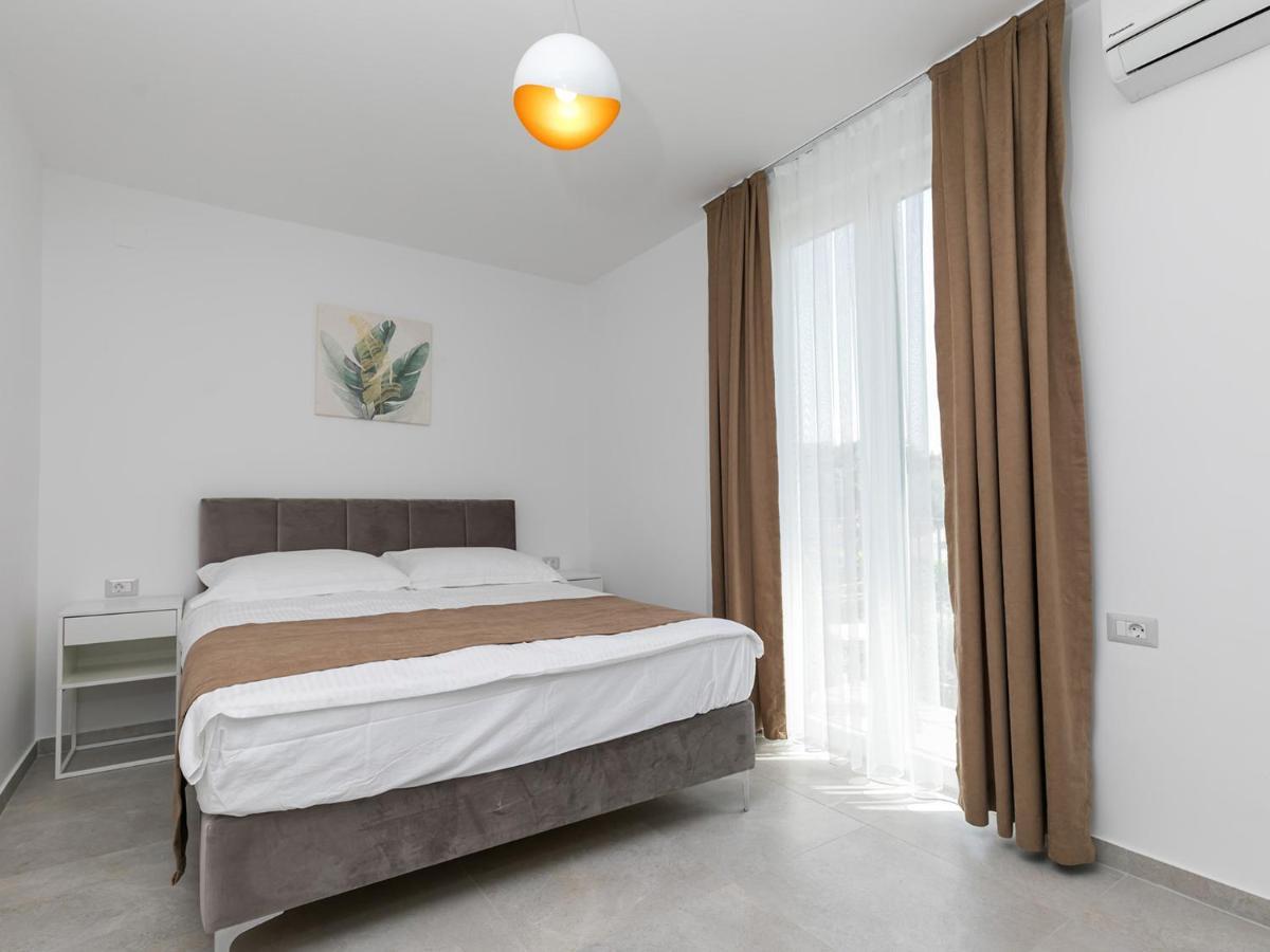Nadija Apartmani Porec Bagian luar foto